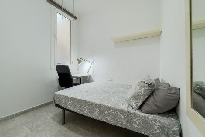 Room for rent in Sant Antoni (Eixample) Barcelona