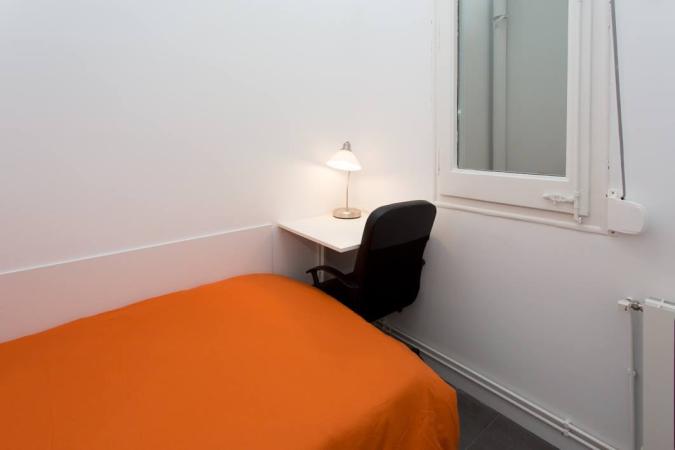 Room for rent in Sant Antoni (Eixample) Barcelona