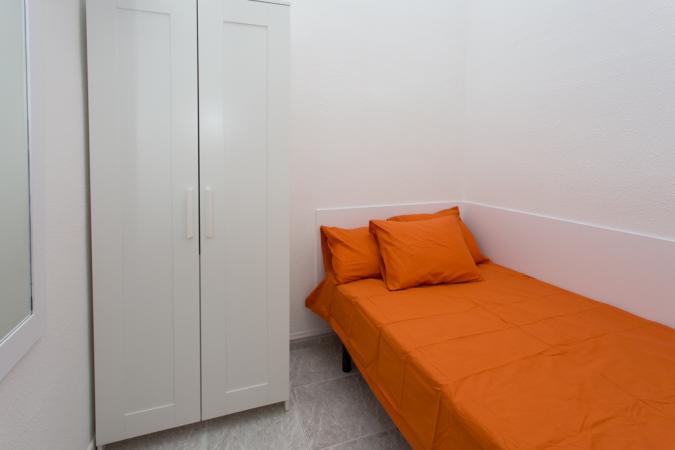 Room for rent in Sant Antoni (Eixample) Barcelona