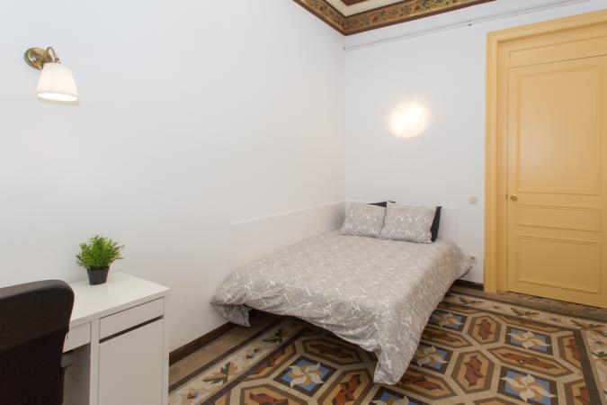 Room for rent in L'Antiga Esquerra de l'Eixample (Eixample) Barcelona