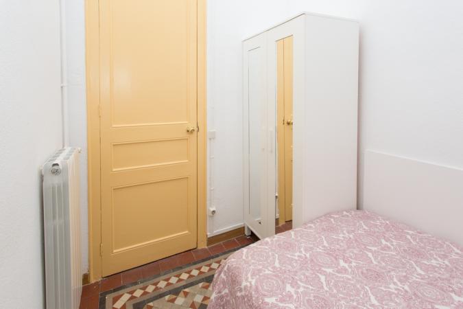 Room for rent in L'Antiga Esquerra de l'Eixample (Eixample) Barcelona