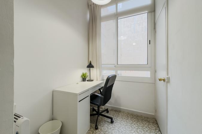 Room for rent in L'Antiga Esquerra de l'Eixample (Eixample) Barcelona