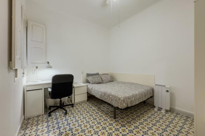 Room for rent in L'Antiga Esquerra de l'Eixample (Eixample) Barcelona