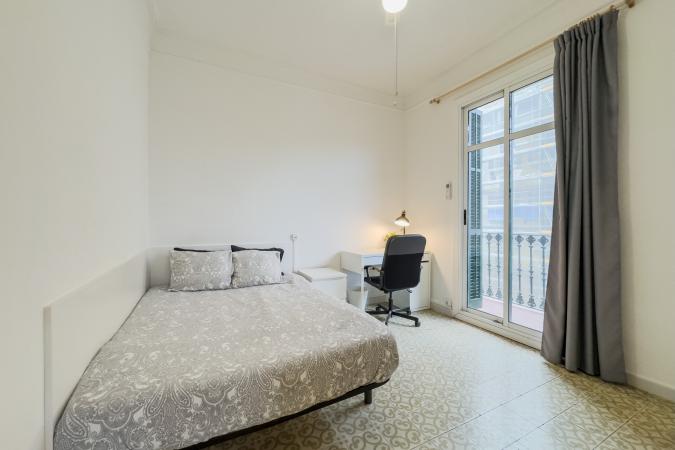 Room for rent in L'Antiga Esquerra de l'Eixample (Eixample) Barcelona